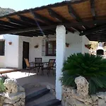 La Casa De Alejandro Landhaus